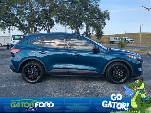 Used 2020 Ford Escape SE Sport image 4