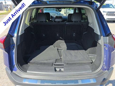 Used 2023 Nissan Rogue SL w/ SL Premium Package FWD image 8