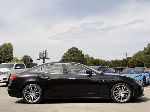 Used 2018 Maserati Ghibli S GranSport Q4 AWD/4WD image 10