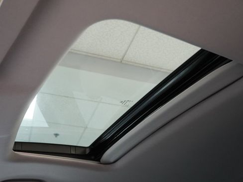 Used 2019 Honda Pilot EX-L image 4