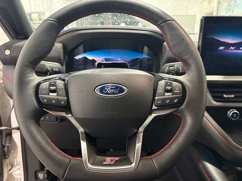 Used 2025 Ford Explorer ST AWD/4WD image 10