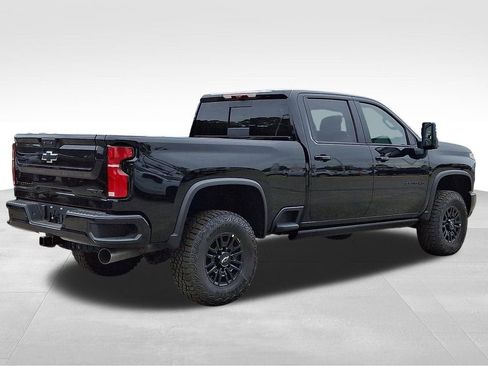 New 2026 Chevrolet Silverado 2500 ZR2 w/ LPO, Dark Essentials Package AWD/4WD image 4