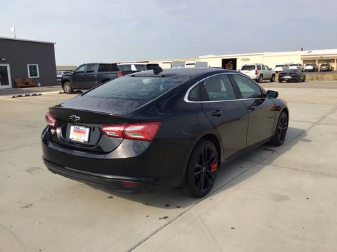 Used 2023 Chevrolet Malibu LT w/ Redline Edition FWD image 5