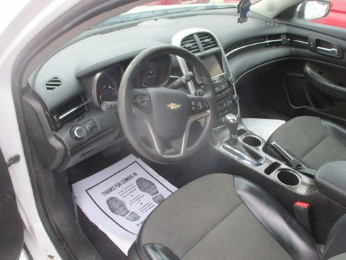 Used 2014 Chevrolet Malibu LT image 5