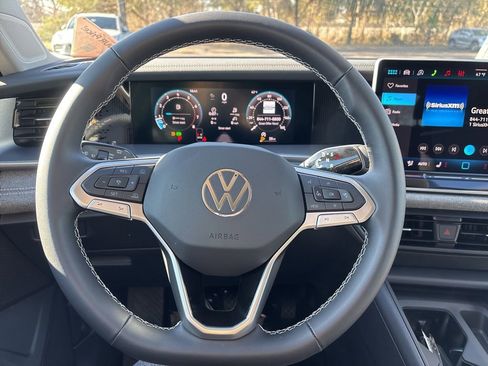 New 2026 Volkswagen Tiguan S image 14