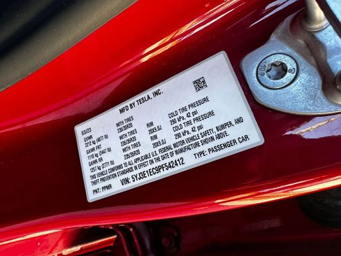 Used 2023 Tesla Model 3 Performance image 25