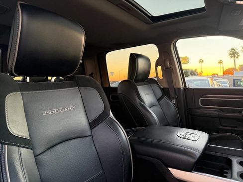 Used 2021 RAM 3500 Laramie image 32