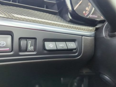 Used 2022 Cadillac XT5 Sportv w/ Technology Package AWD/4WD image 15
