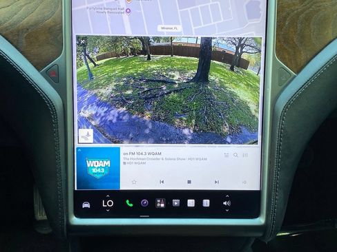 Used 2020 Tesla Model X Long Range AWD/4WD image 28
