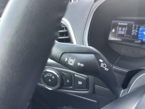 Used 2024 Ford Edge SEL image 17