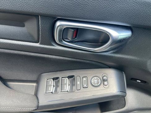 Used 2025 Honda Civic Sport image 12