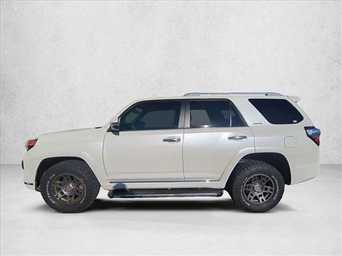 Used 2017 Toyota 4Runner Limited image 8