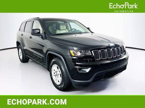 Used 2018 Jeep Grand Cherokee Laredo RWD image 1