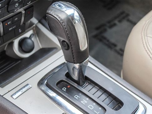 Used 2012 Ford Fusion SEL image 18