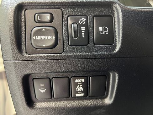 Used 2021 Toyota 4Runner TRD Off-Road AWD/4WD image 18
