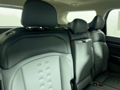 New 2026 Kia EV9 Wind image 33