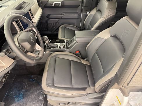 New 2026 Ford Bronco Outer Banks AWD/4WD image 5