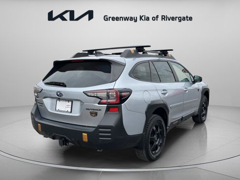 Used 2022 Subaru Outback Wilderness image 7
