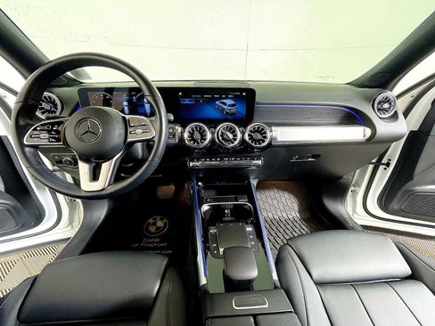 Used 2023 Mercedes-Benz GLB 250 4MATIC image 12