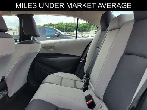 Used 2025 Toyota Corolla LE FWD image 11