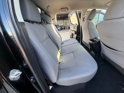 Used 2018 Toyota Tacoma SR AWD/4WD image 22