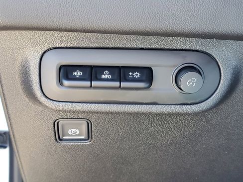 Used 2022 GMC Terrain AT4 w/ Infotainment Package II AWD/4WD image 21