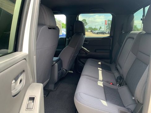 New 2026 Nissan Frontier SV w/ SV Convenience Package RWD image 22