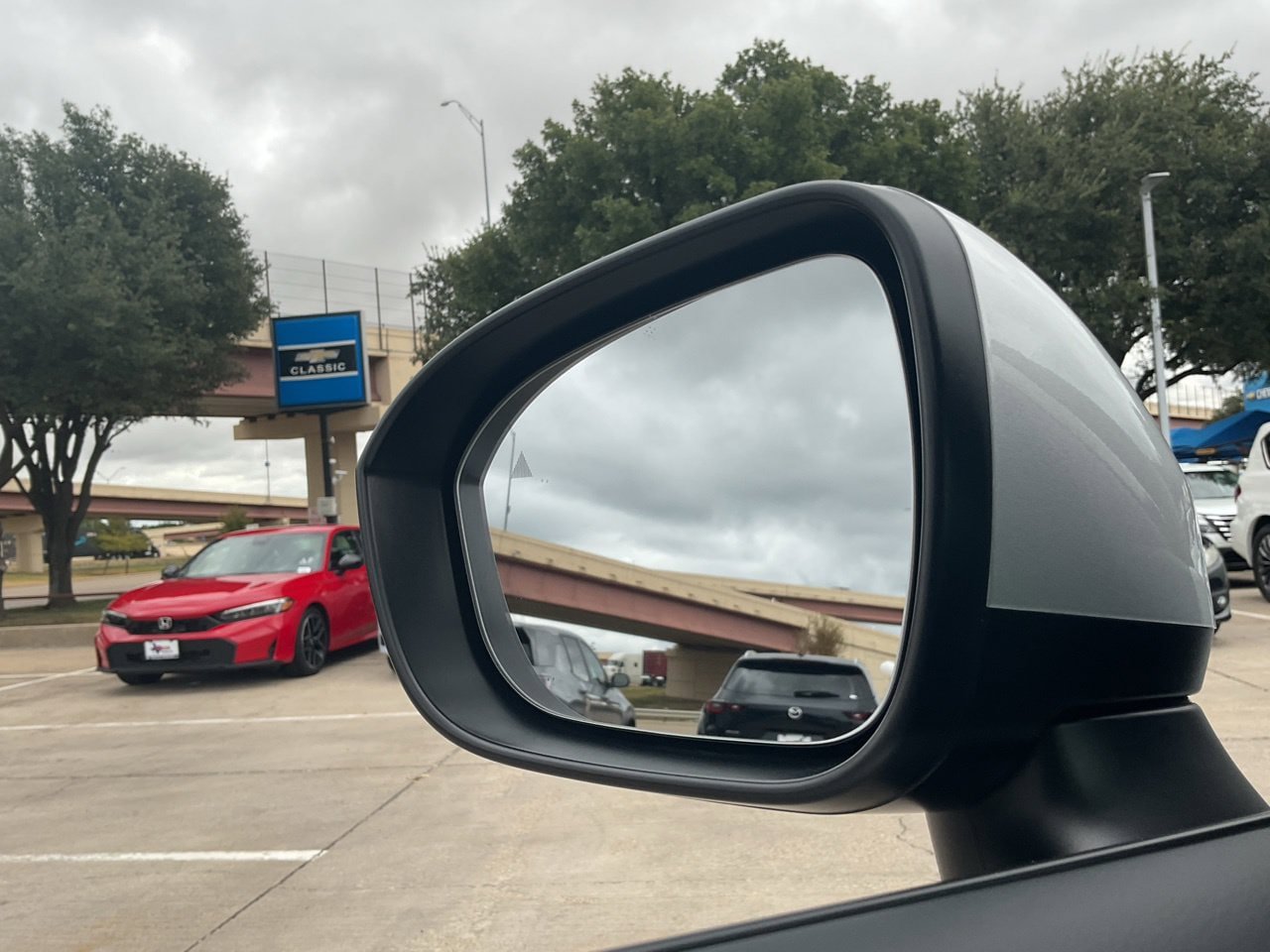 Used 2025 Nissan Rogue SV FWD image 18