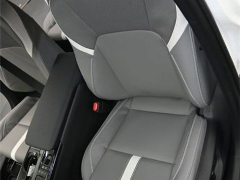 New 2026 Toyota Camry SE image 9