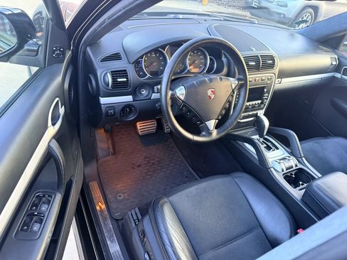 Used 2010 Porsche Cayenne GTS AWD/4WD image 14