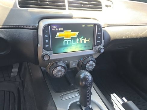 Used 2015 Chevrolet Camaro LT RWD image 15