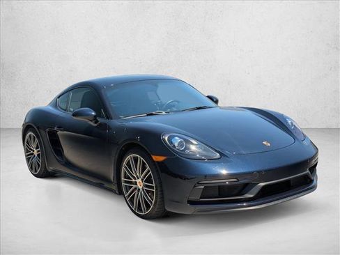 Used 2019 Porsche 718 Cayman GTS RWD image 3