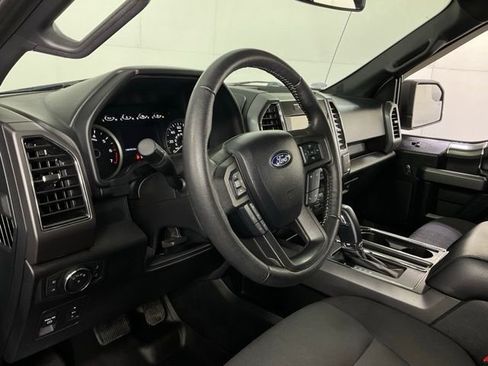 Used 2019 Ford F150 XLT w/ Equipment Group 302A Luxury AWD/4WD image 17