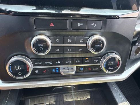 Used 2023 Ford Expedition Max XLT AWD/4WD image 36