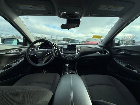 Used 2024 Chevrolet Malibu LT image 15