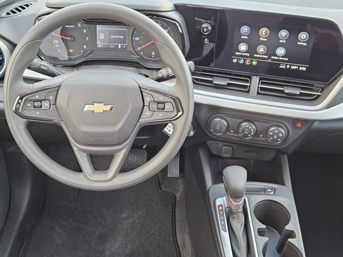 New 2026 Chevrolet Trax LS w/ LS Convenience Package FWD image 25