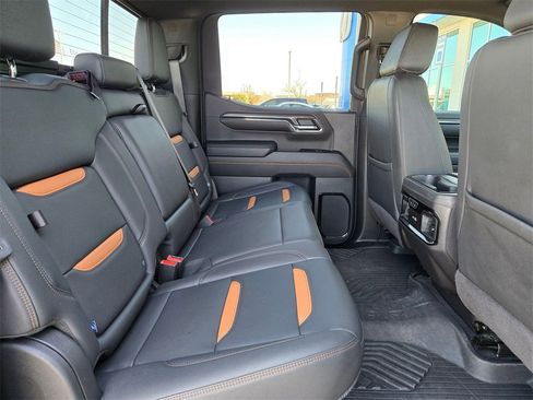 Used 2024 GMC Sierra 1500 AT4 w/ Technology Package image 23