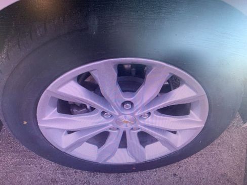 Used 2024 Chevrolet Malibu LT image 15