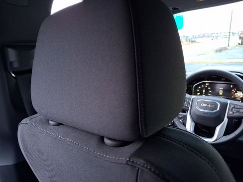 Certified 2025 GMC Sierra 1500 Elevation image 13