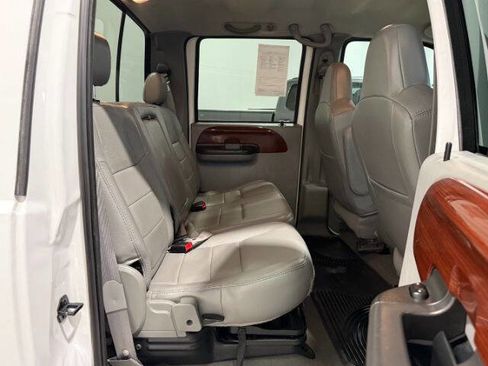 Used 2007 Ford F250 Lariat image 17