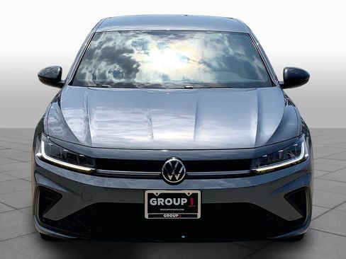 Used 2025 Volkswagen Jetta Sport FWD image 4