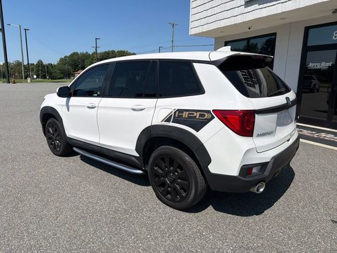 Used 2023 Honda Passport EX-L image 6