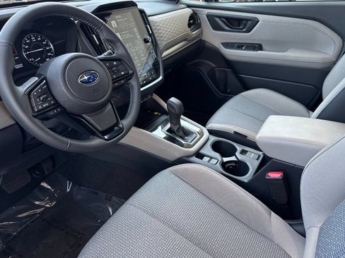 Used 2025 Subaru Forester Premium AWD/4WD image 14