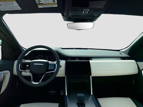 New 2026 Land Rover Discovery Sport Landmark image 16