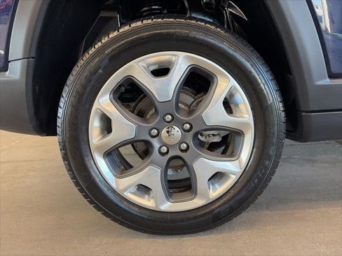 Certified 2019 Jeep Compass Limited w/ Safety & Security Group image 9