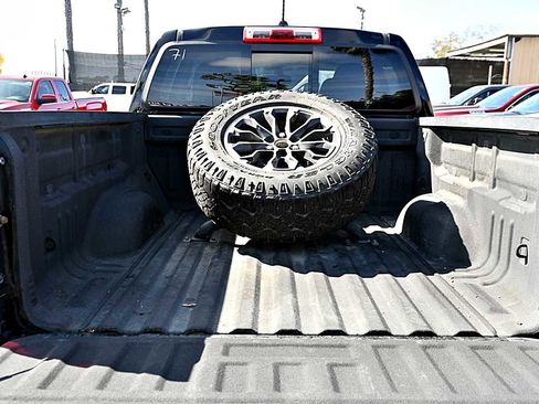 Used 2018 Chevrolet Colorado ZR2 AWD/4WD image 9