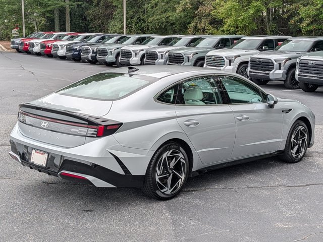 Used 2026 Hyundai Sonata SEL FWD image 7