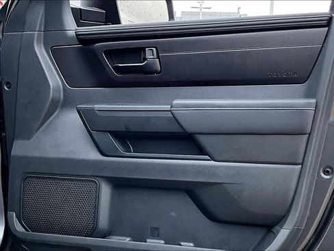 Used 2025 Toyota Tundra SR image 37