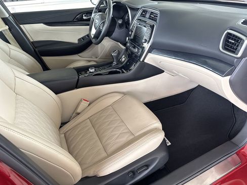 Used 2023 Nissan Maxima Platinum w/ Sport Mat Group image 23