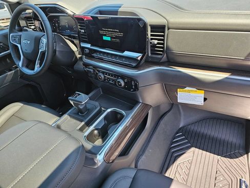New 2026 Chevrolet Silverado 1500 LT Trail Boss w/ LT Trail Boss Premium Package AWD/4WD image 8